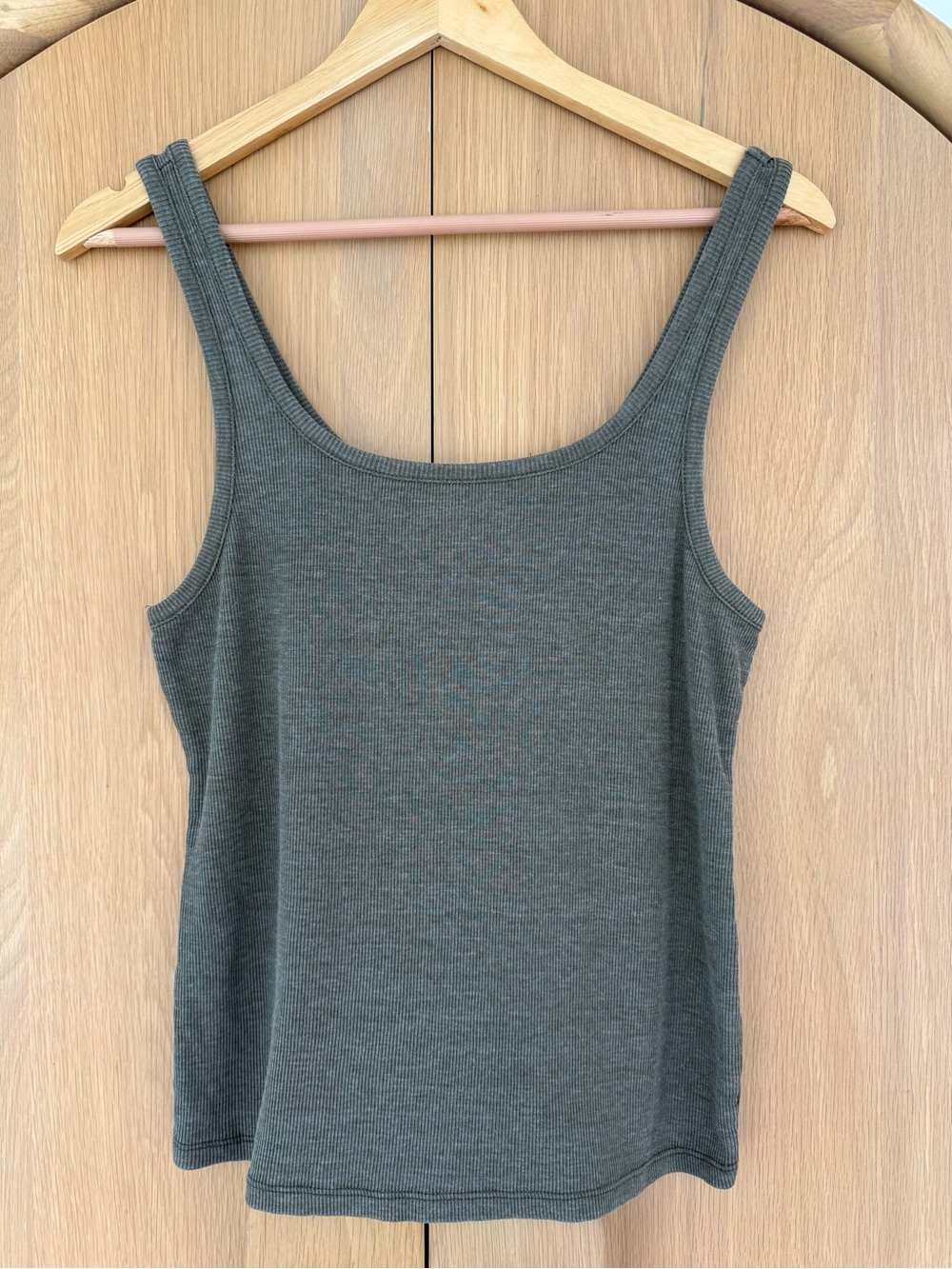 Z Supply NWOT Ribbed Tank Top Heathered Olive Size L